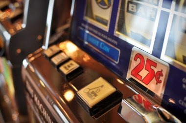 Buffalo King slot game interface on mobile phone